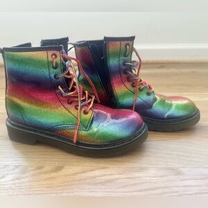 Rainbow Dr Marten Boots Youth 3/womens 5